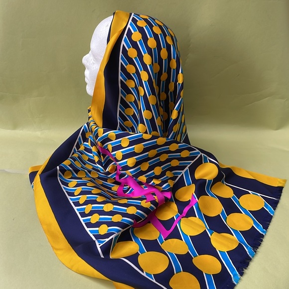 New vintage 70’s multicolored Yves Saint Laurent large silk scarf - Picture 3 of 7